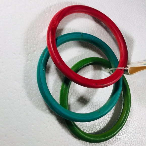 Vintage Wood Bangle Set - Picture 6 of 12